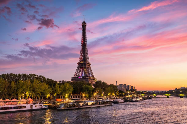 Louvre Reserved Ticket and River Cruise Combo